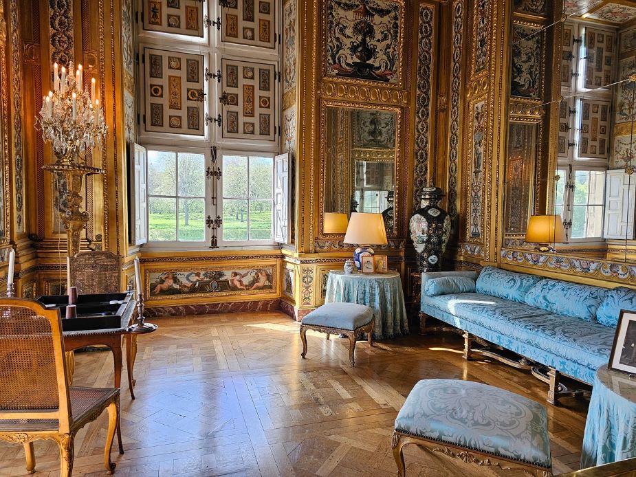 Gallery 4